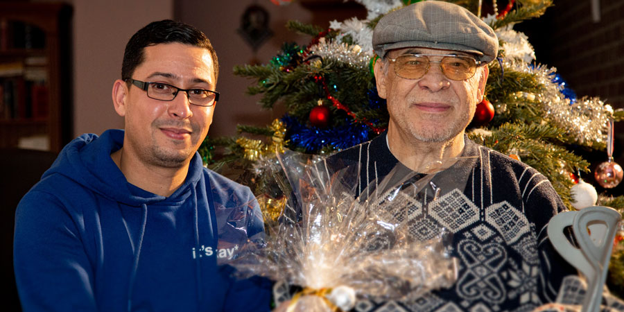 Colis de Noël : nos bénévoles se préparent à livrer les aînés les plus isolés