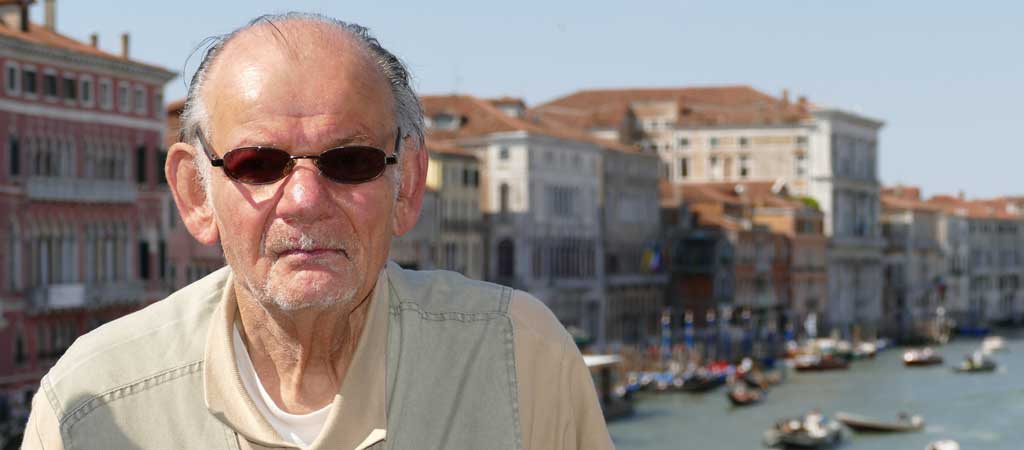 Georges, 85 ans, a réalisé son rêve d'aller à Venise. © Thomas / Petits Frères des Pauvres