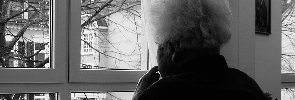6 signes qui doivent vous alerter et peuvent indiquer qu'une personne âgée est maltraitée. © Pixabay.com