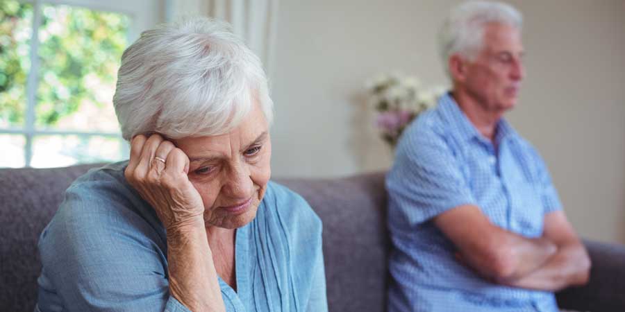 Les violences conjugales chez les couples âgés sont un phénomène invisibilisé. © wavebreakmedia / Shutterstock.com